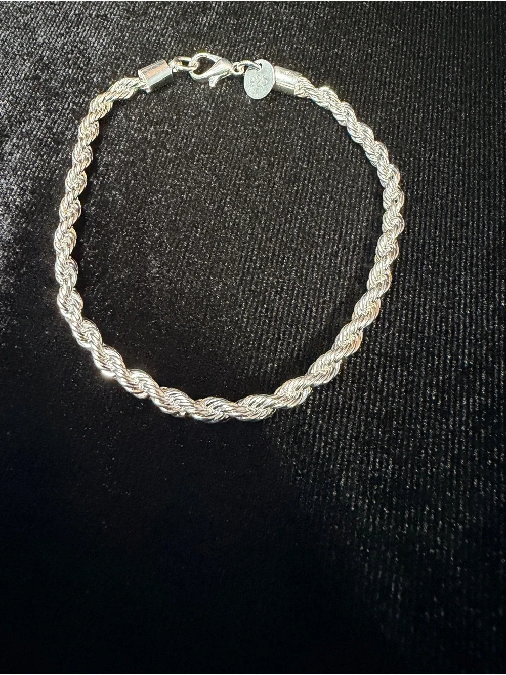 925 Stamped Sterling Silver Twisted Rope Bracelet  Lobster Clasp 8in 4MM. 8.3g